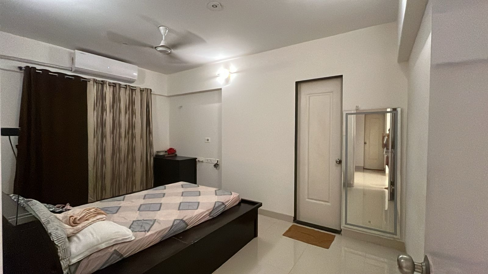 2 BHK Apartment For Rent in JP Decks Goregaon East Mumbai  7726066