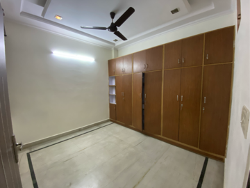 रेसिडेंशियल बिल्डर फ्लोर वर्ग फुट फॉर रेंट इन रमेश नगर दिल्ली  7726669