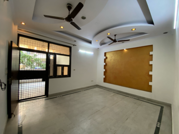 रेसिडेंशियल बिल्डर फ्लोर वर्ग फुट फॉर रेंट इन रमेश नगर दिल्ली  7726669