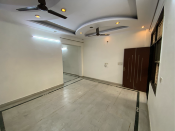 रेसिडेंशियल बिल्डर फ्लोर वर्ग फुट फॉर रेंट इन रमेश नगर दिल्ली  7726669