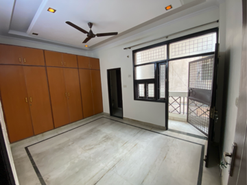 रेसिडेंशियल बिल्डर फ्लोर वर्ग फुट फॉर रेंट इन रमेश नगर दिल्ली  7726669