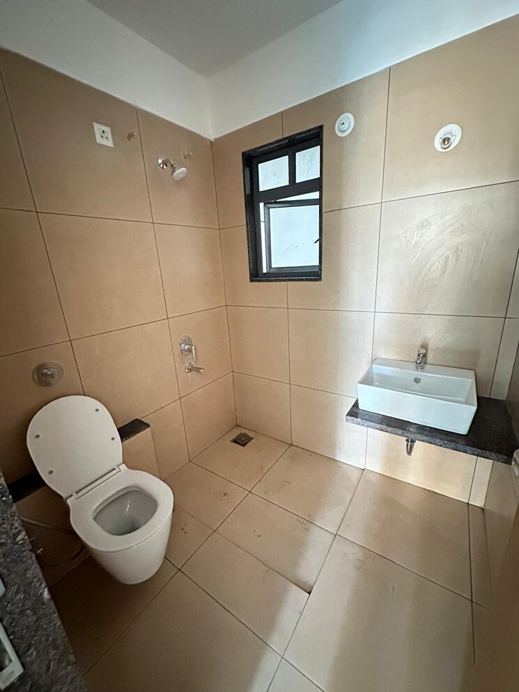Bathroom, majestic-towers 2 Bedroom 1220 Sq.Ft. Apartment In Katraj Pune 7726616
