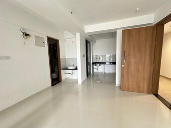 रेसिडेंशियल फ्लैट वर्ग फुट फॉर रेंट इन कटराज पुणे  7726616