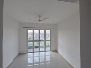 Master Bedroom in 2 BHK Apartment at Kohinoor Reina, Kondhwa – for Rent