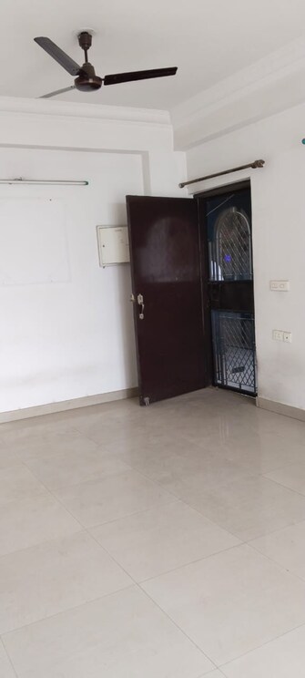 2 BHK Apartment For Rent in Ramprastha Greens Pearl Court Vaishali Extension Ghaziabad  7727395