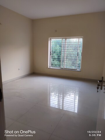 Room in 6 BHK Villa at Amrit Pebble Bay Ph I, Baghmugalia – for Sale