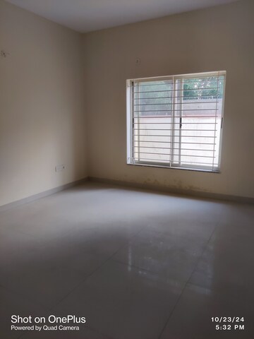 Room in 6 BHK Villa at Amrit Pebble Bay Ph I, Baghmugalia – for Sale