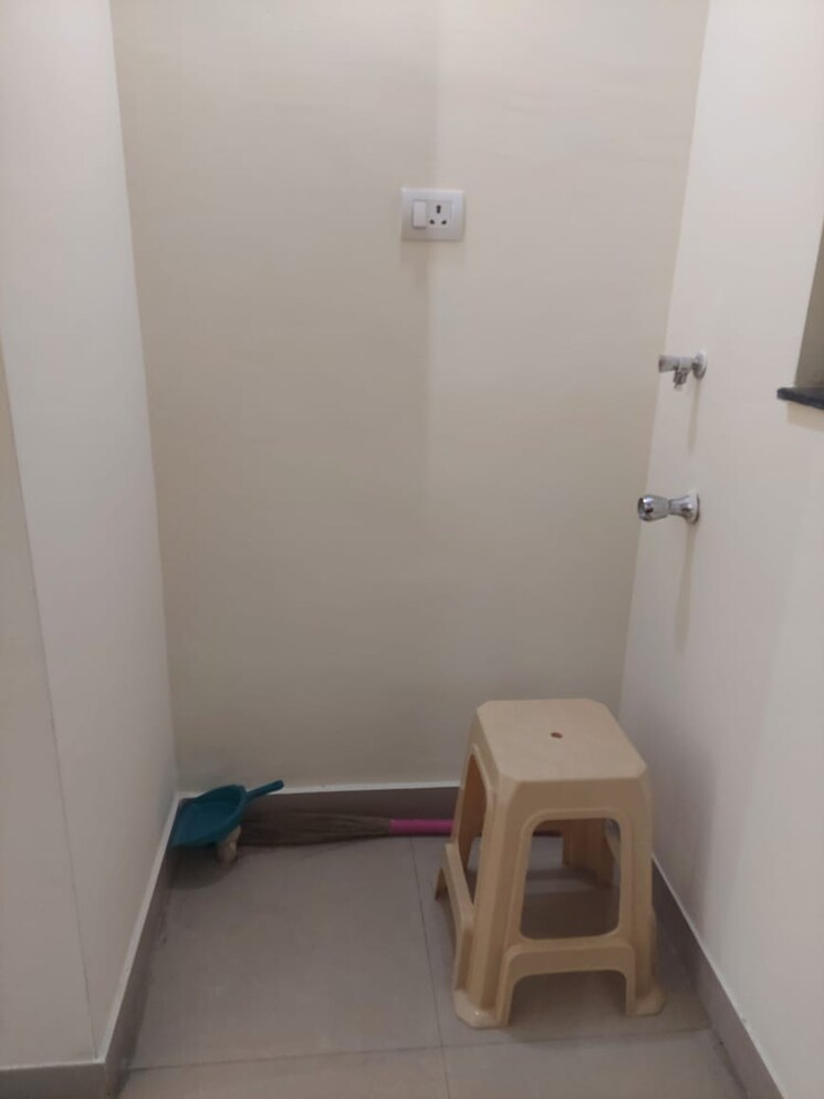 Bathroom, pimple saudagar 1.5 Bedroom 600 Sq.Ft. Apartment In Pimple Saudagar Pune 7727579