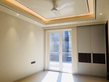 रेसिडेंशियल बिल्डर फ्लोर वर्ग यार्ड फॉर रेंट इन पंचशील पार्क दिल्ली  7727689