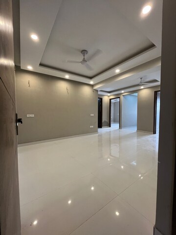 Room in 3 BHK Builder Floor at Palm Residency Chhatarpur, Chattarpur – for Sale