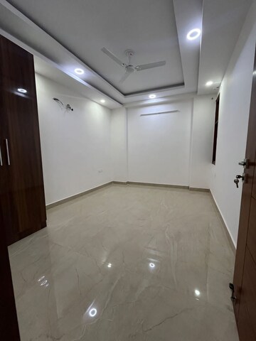 2 BHK Builder Floor For Sale in Chattarpur
