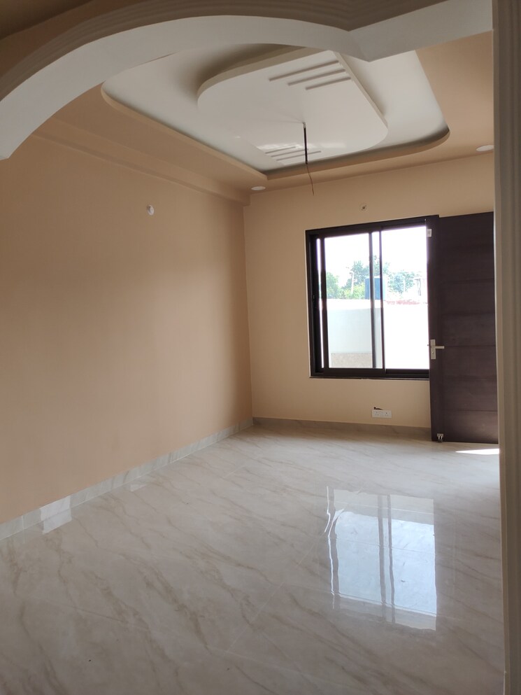 Room, matiyari 3 Bedroom 1000 Sq.Ft. Builder Floor In Matiyari Lucknow 7728207