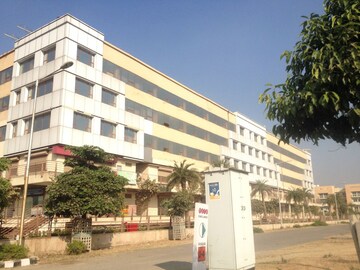  Shop – Exterior View View at BPTP Parklands, Sector 76 - for Sale