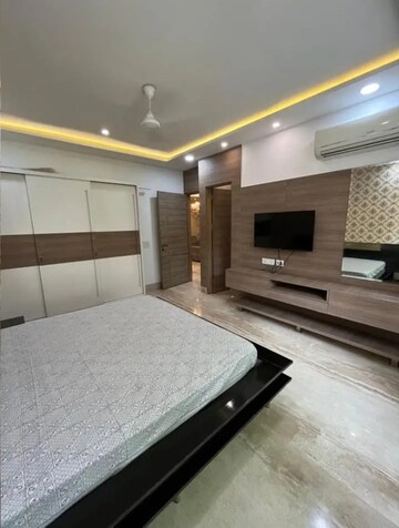 Master Bedroom in 3 BHK Builder Floor at Kalkaji – for Rent