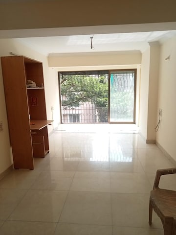 2.5 BHK Apartment For Rent in Omeez Apartment Santacruz West Mumbai  7728507