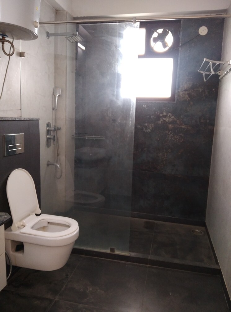 Bathroom, sector 23 3 Bedroom 2776 Sq.Ft. Builder Floor In Sector 23 Gurgaon 7728635