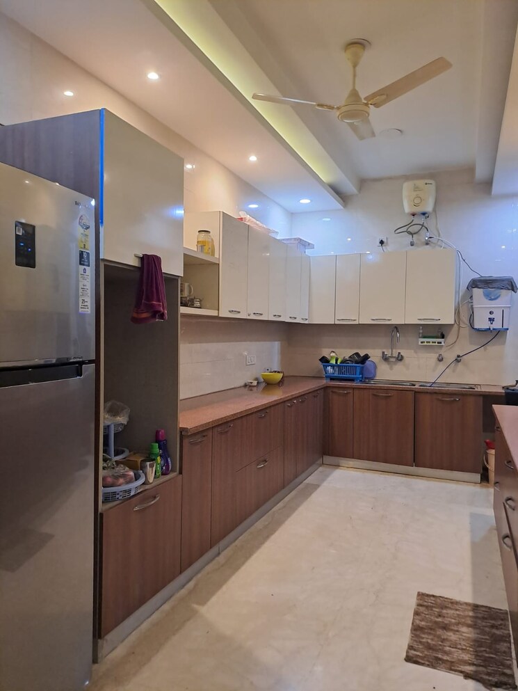 Kitchen, sector 23 3 Bedroom 2818 Sq.Ft. Builder Floor In Sector 23 Gurgaon 7728640
