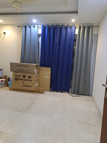 Living Room in 3 BHK Builder Floor at Sector 23 – for Rent