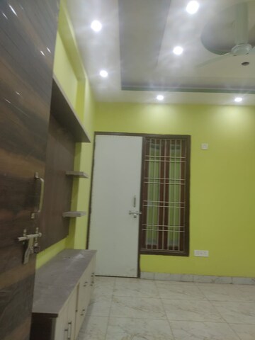 Room in 2 BHK Builder Floor at Vijay Nagar – for Sale