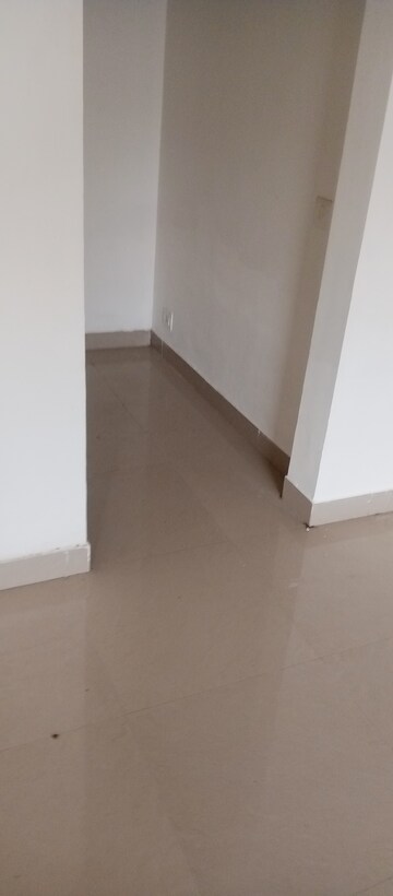 Room in 2.5 BHK Builder Floor at Smart World Gems, Sector 89 – for Sale