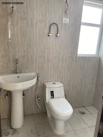 Bathroom in 2 BHK Apartment at MR Proview Shalimar City, Shalimar Garden – for Sale