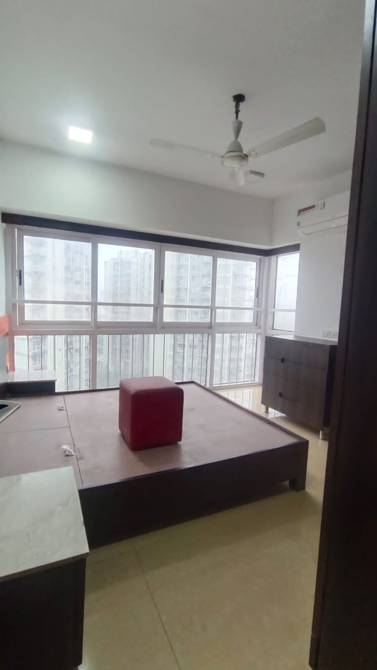 Kitchen, lokhandwala-whispering-palms-xxclusives 4 Bedroom 2360 Sq.Ft. Apartment In Kandivali East Mumbai 7729777