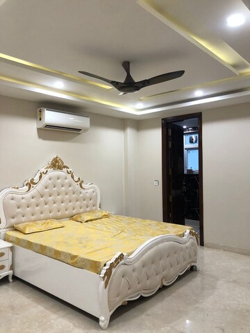 Bedroom in 3.5 BHK Builder Floor at Kohat Enclave – for Sale