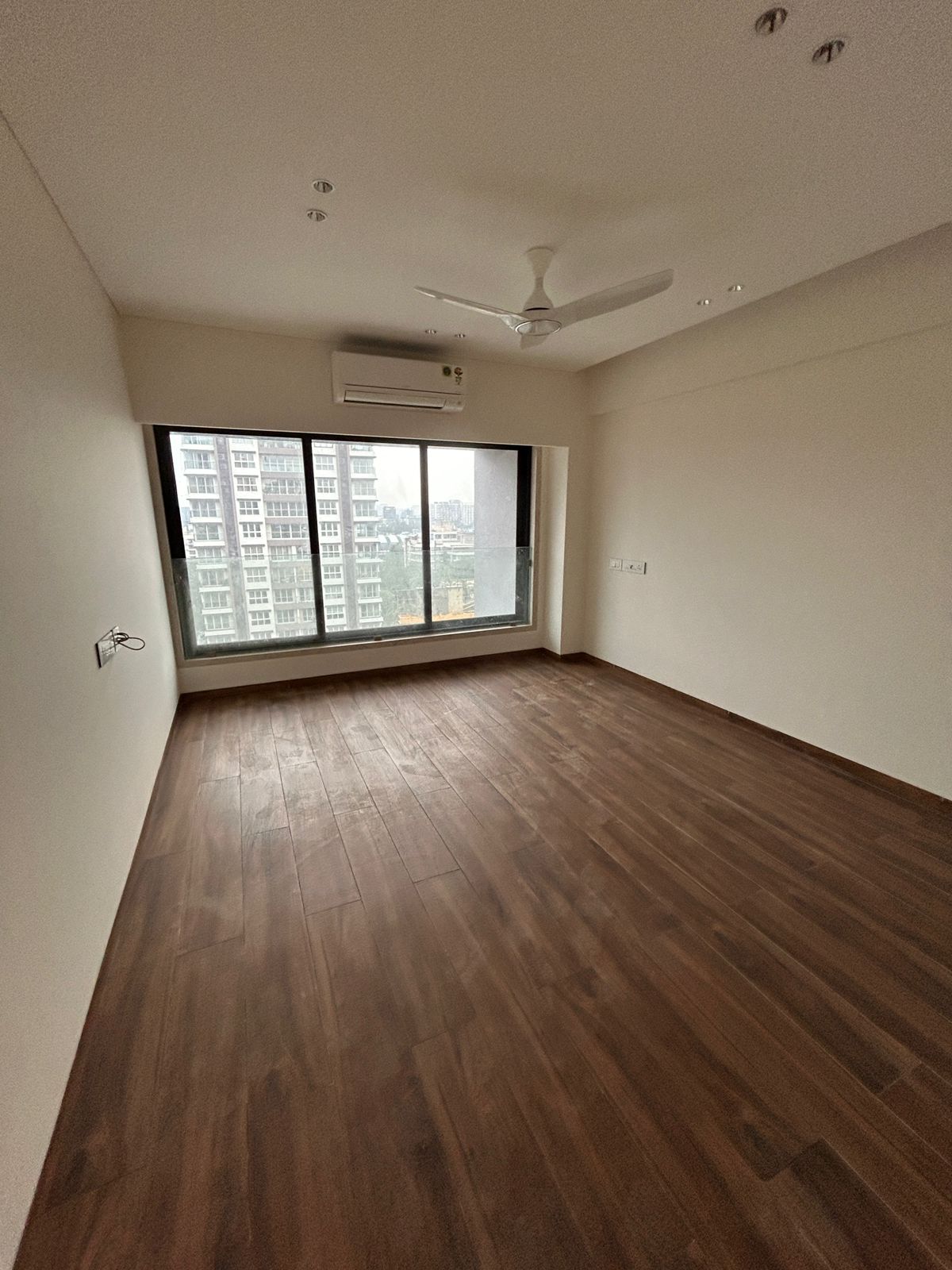 4 BHK Apartment For Rent in Santacruz West Mumbai  7730209