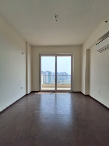 Room in 3 BHK Apartment at Ramprastha Primera, Sector 37d – for Sale