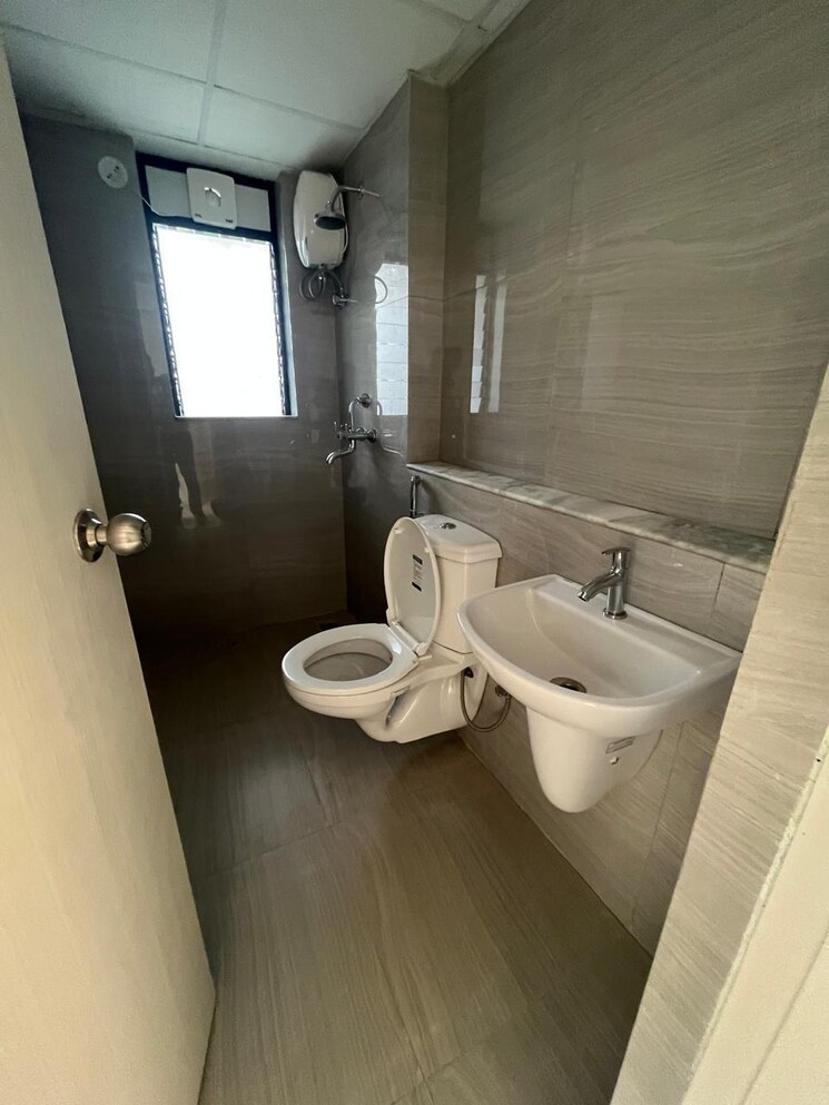Bathroom, runwal-gardens 3 Bedroom 907 Sq.Ft. Apartment In Dombivli East Thane 7730493