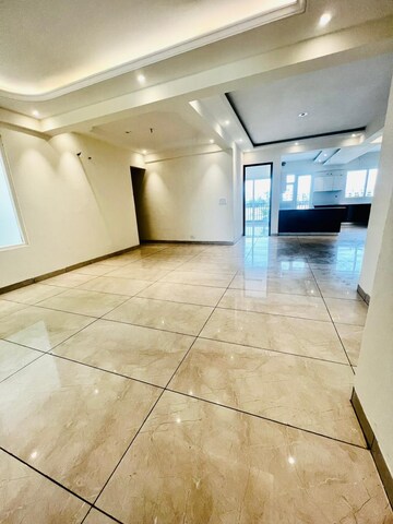 Room in 5 BHK Apartment at Motia Harmony Greens, Kishanpura – for Sale