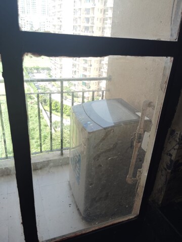 Kitchen in 1 BHK Apartment at Shree Vardhman Green Court, Sector 90 – for Sale