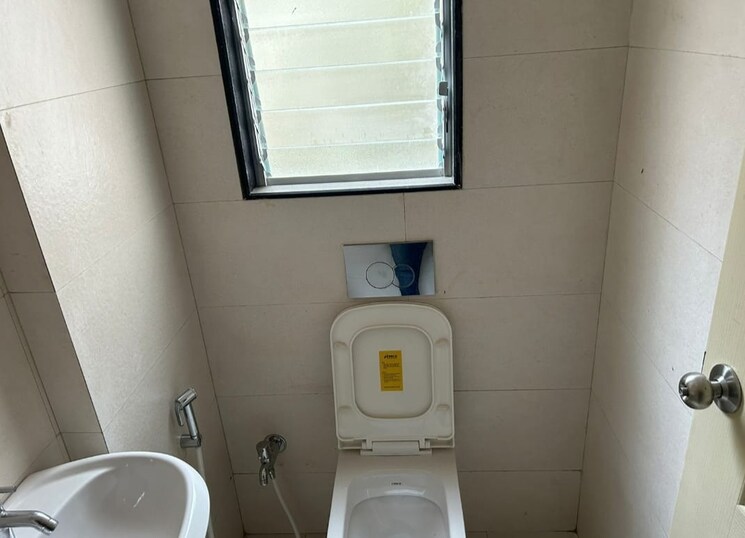 Bathroom, ashok-towers 2 Bedroom 1010 Sq.Ft. Apartment In Parel Mumbai 7731293