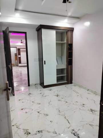 Room in 2 BHK Apartment at Omaxe Heights, Sector 86 – for Sale