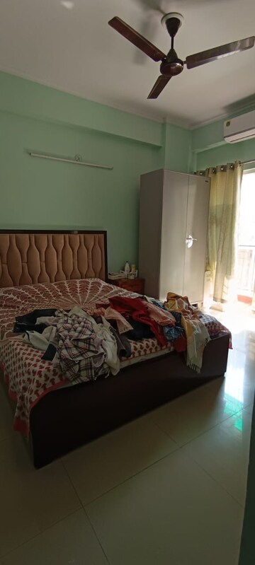 Bedroom in 2.5 BHK Apartment at SRS Royal Hills, Sector 87 – for Sale