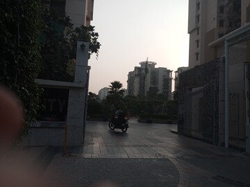 Parking in 2.5 BHK Apartment at Purvanchal Silver City, Sector 93 – for Sale