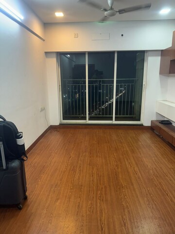 Room in 2 BHK Apartment at Rustomjee Urbania Atelier, Majiwada – for Sale