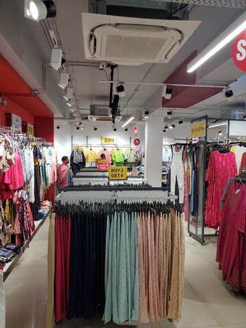  Showroom – Exterior View View at Triaa Vasantam City Center, Dhanori - for Rent