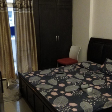 Bedroom in 2.5 BHK Apartment at Amrapali Silicon City, Sector 76 – for Sale