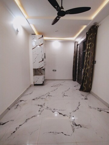 Bedroom in 1 BHK Builder Floor at Uttam Nagar West – for Sale
