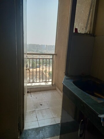 Bathroom in 3 BHK Apartment at Adore Happy Homes Exclusive, Sector 86 – for Sale