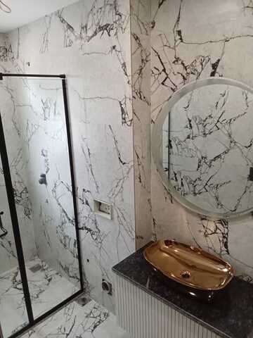 Bathroom in 4 BHK Builder Floor at SS Southend Floors, South City 2 – for Sale