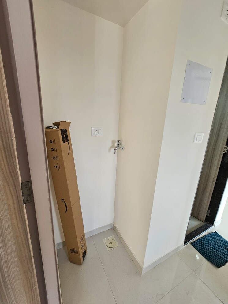 Bathroom, ashar-axis 1 Bedroom 462 Sq.Ft. Apartment In Majiwada Thane 7732790