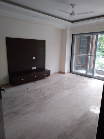 Room in 3 BHK Builder Floor at Sector 23 – for Sale