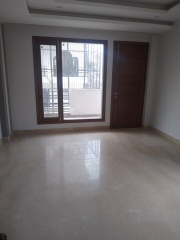 Room in 3 BHK Builder Floor at Sector 23 – for Sale