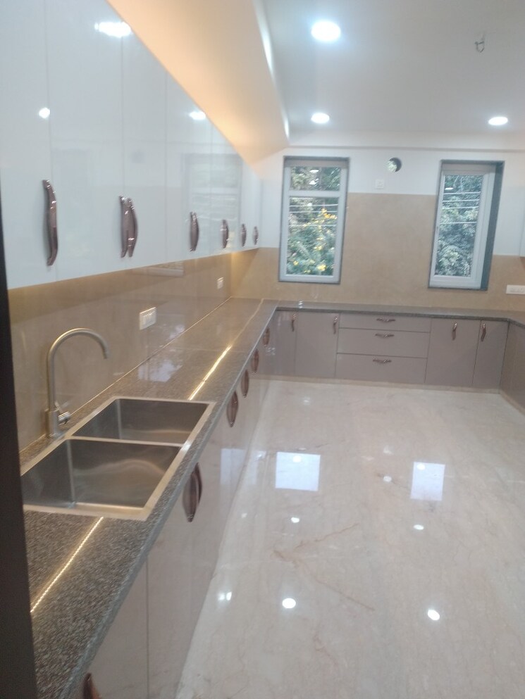 Kitchen, palam vihar 3 Bedroom 2445 Sq.Ft. Builder Floor In Palam Vihar Gurgaon 7732931