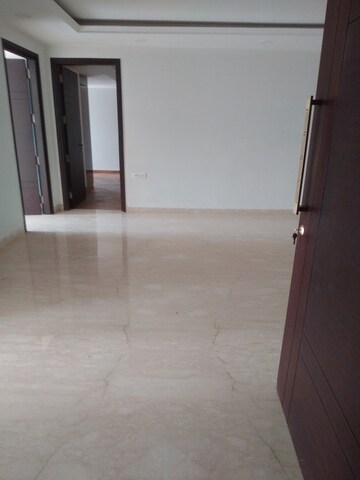 Room in 3 BHK Builder Floor at Palam Vihar – for Sale
