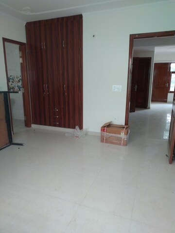Living Room in 3 BHK Builder Floor at Palam Vihar – for Sale