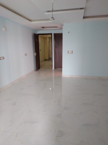 Room in 3 BHK Builder Floor at Palam Vihar – for Sale