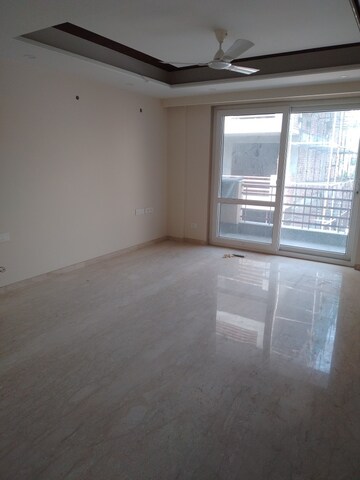 Room in 5 BHK Independent House at Sector 23 – for Sale